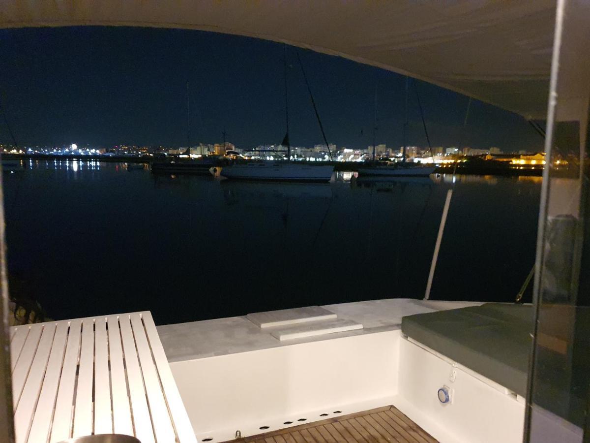Отель Barco Casa Catamara Sleepandboat Фару Экстерьер фото